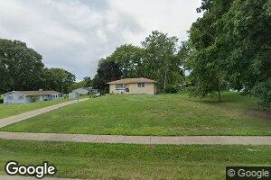 5 Woodland Dr, Forsyth, IL 62535