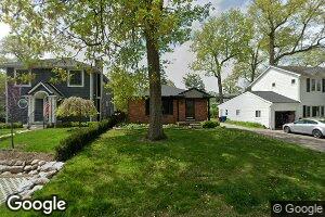 1420 Rosedale Ave, Sylvan Lake, MI 48320