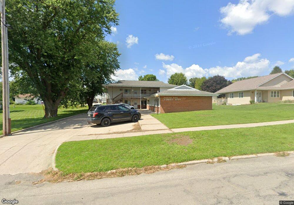 412 S Pine St, West Union, IA 52175 - photo 1