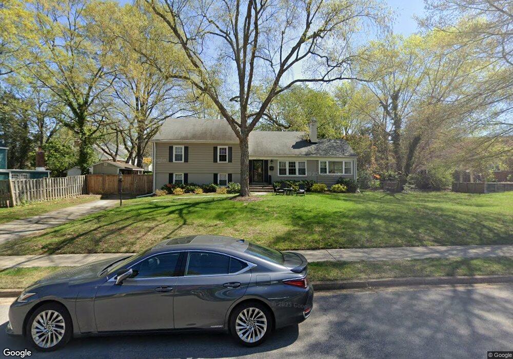 8509 Doyle Dr, Alexandria, VA 22308 - photo 1