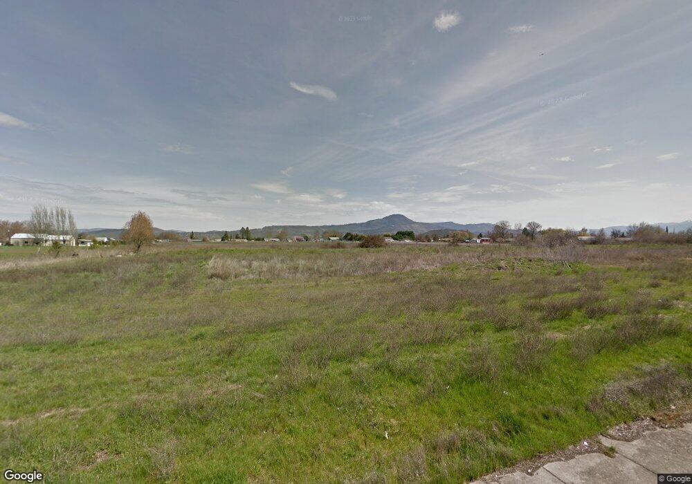 5468 Bierson Way unit 101, Central Point, OR 97502 - photo 1