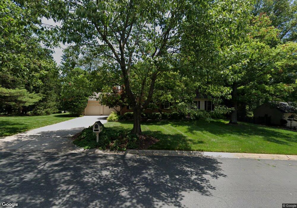 8309 Hackamore Dr, Potomac, MD 20854 - photo 1