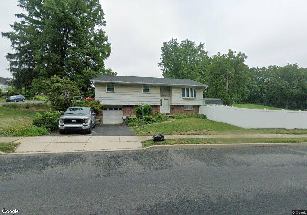 551 S 22nd St unit 555, Allentown, PA 18104 - photo 1