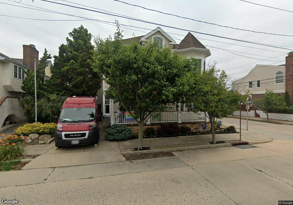 11 Beech St, Point Lookout, NY 11569 - photo 1