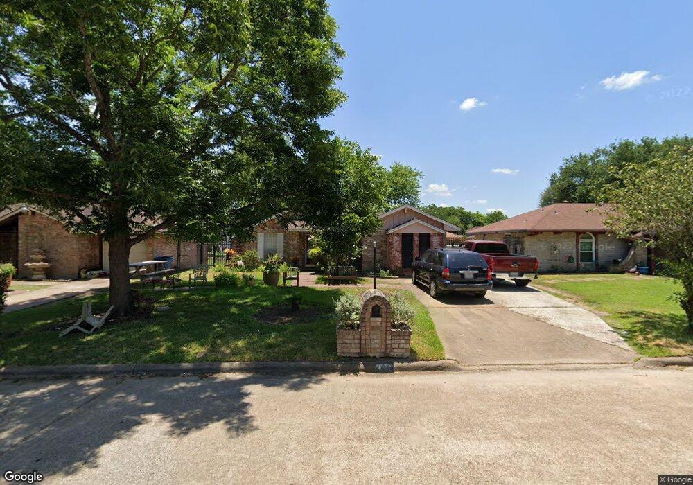 1919 Mosher Ln, Houston, TX 77088 - photo 1