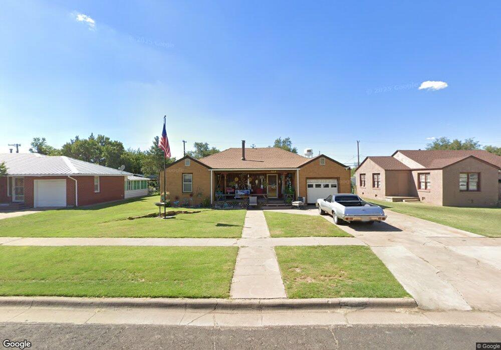 318 Bruce Ave, Dumas, TX 79029 - photo 1