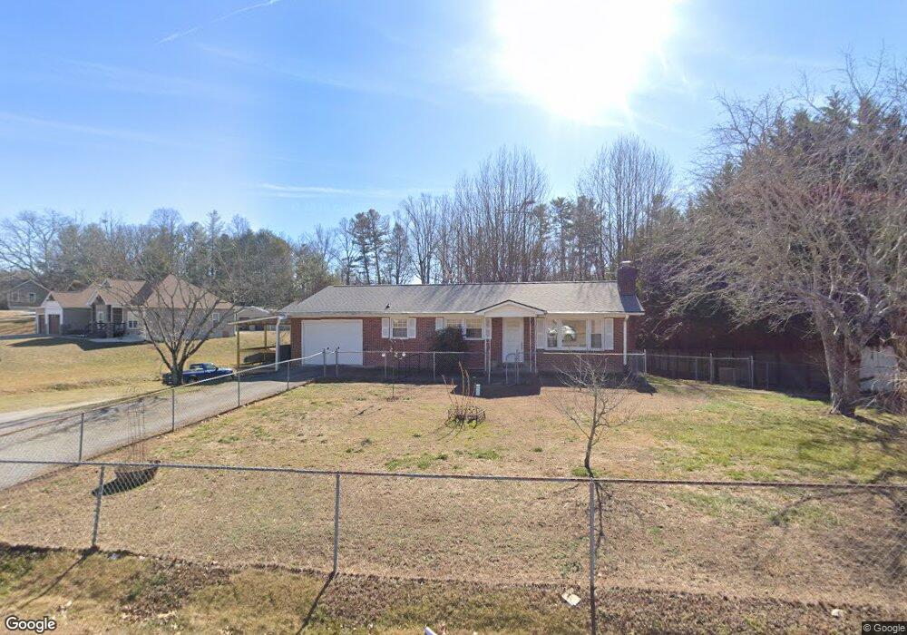 382 Old Sunset Hill Rd, Hendersonville, NC 28792 - photo 1