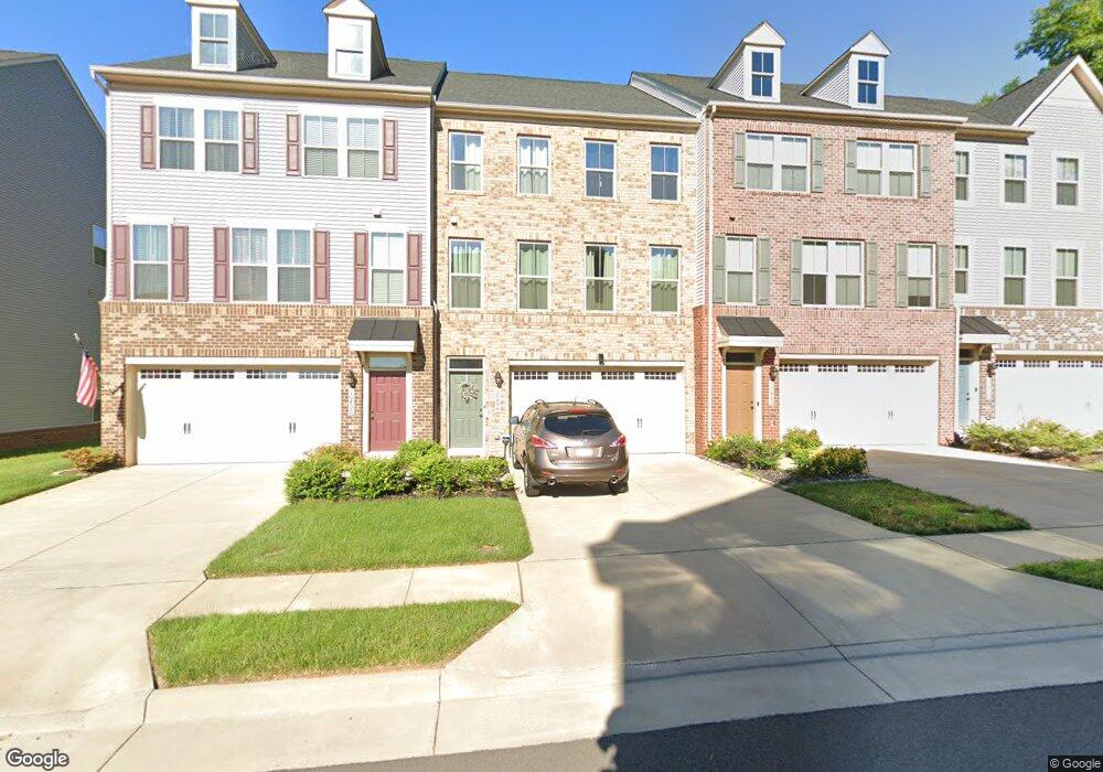 10404 Steeplechase Run Ln, Manassas, VA 20110 - photo 1