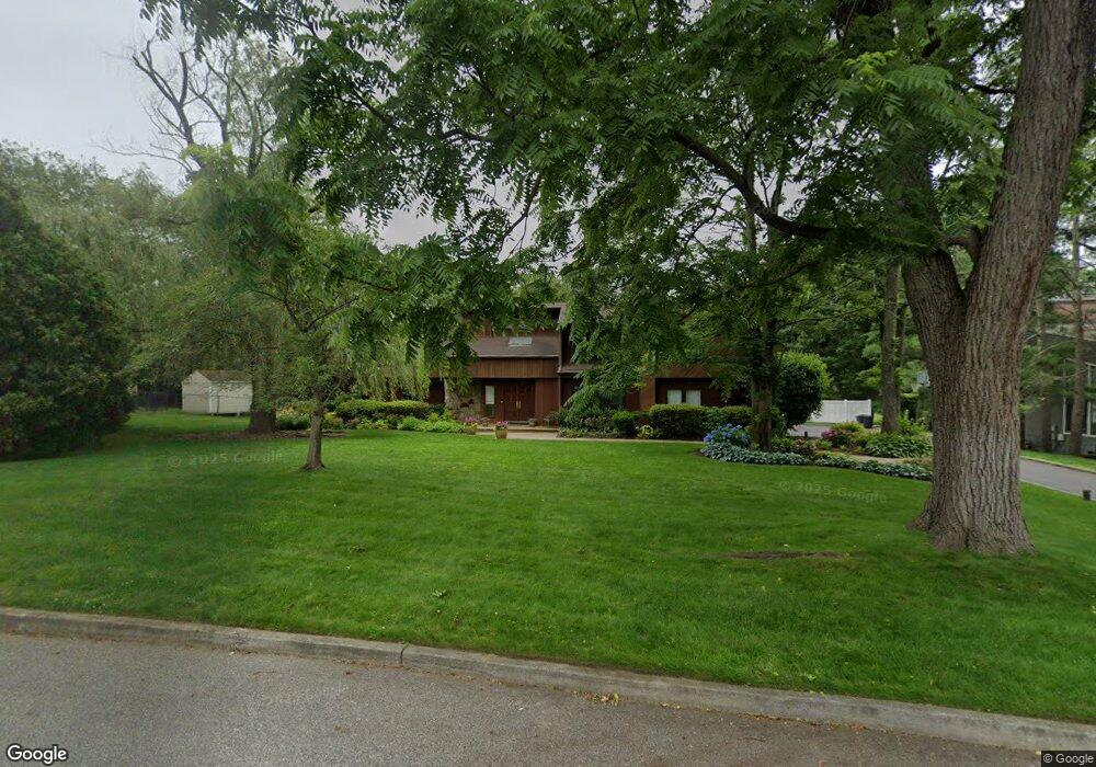 6 E Gate Rd, Port Washington, NY 11050 - photo 1