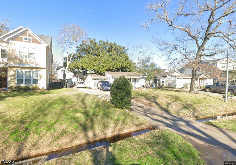946 Althea Dr, Houston, TX 77018 - photo 1