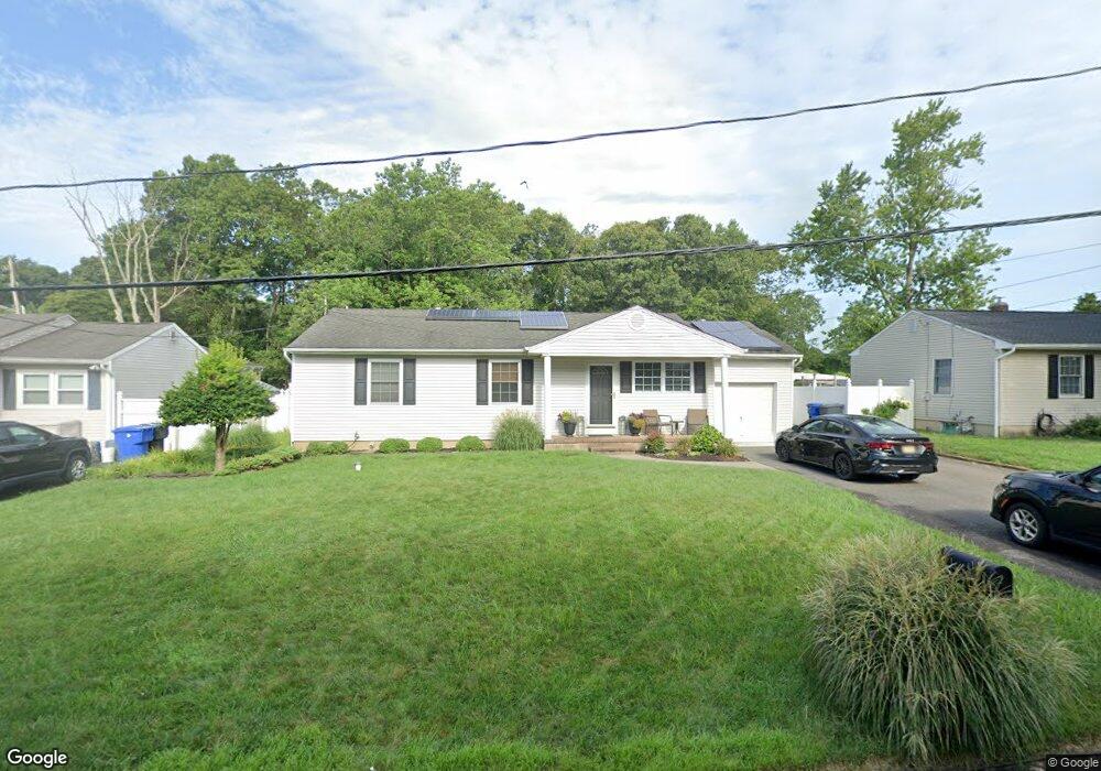 892 Gerald Dr, Toms River, NJ 08753 - photo 1