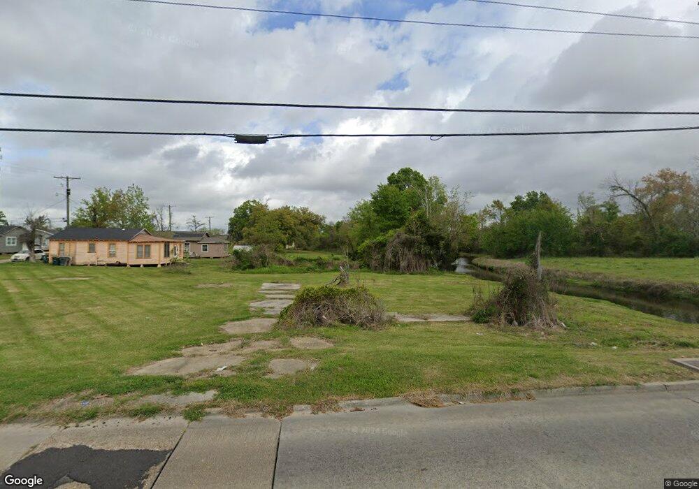 626 W 18th St, Lake Charles, LA 70601 - photo 1