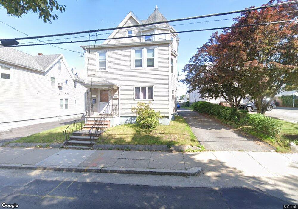 253 Cross St unit 2, Malden, MA 02148 - photo 1