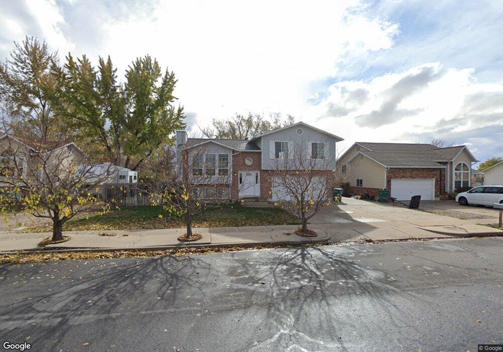 1027 W 550 S, Layton, UT 84041 - photo 1