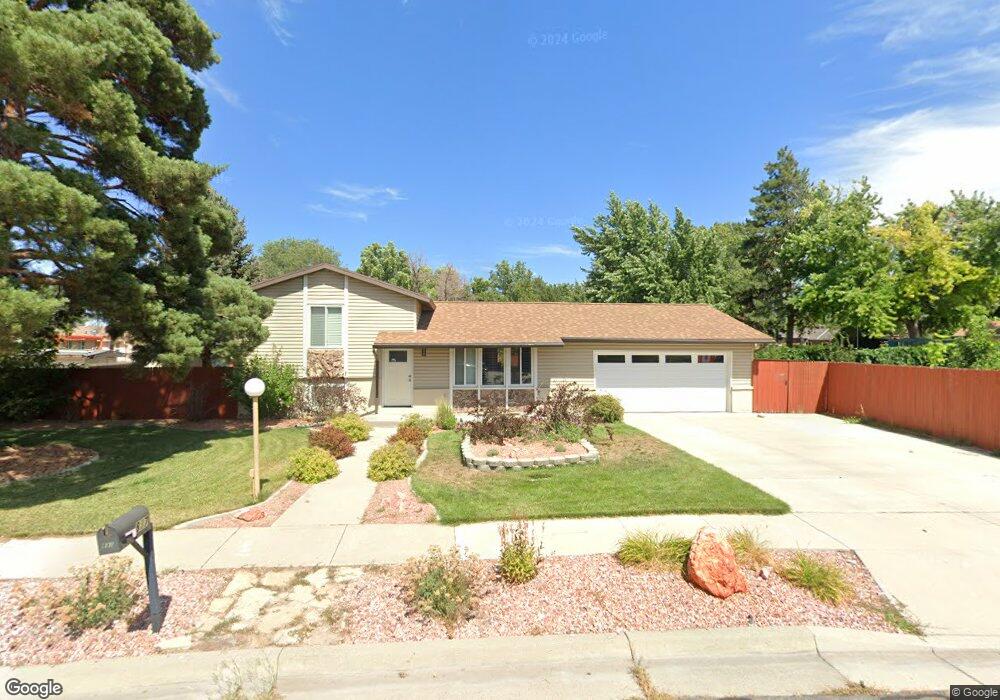 837 Chariot Dr, Sandy, UT 84094 - photo 1