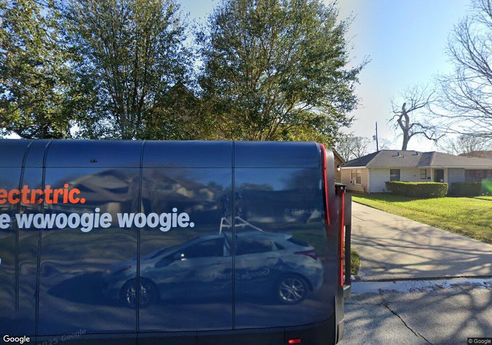 1309 Cheshire Ln, Houston, TX 77018 - photo 1