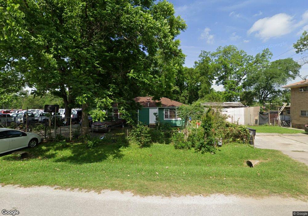 6807 Schuller Rd, Houston, TX 77093 - photo 1