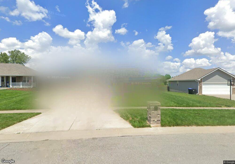 3320 SW 47th Ct, Topeka, KS 66610 - photo 1