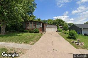 2340 Lafayette Terrace, Clinton, IA 52732