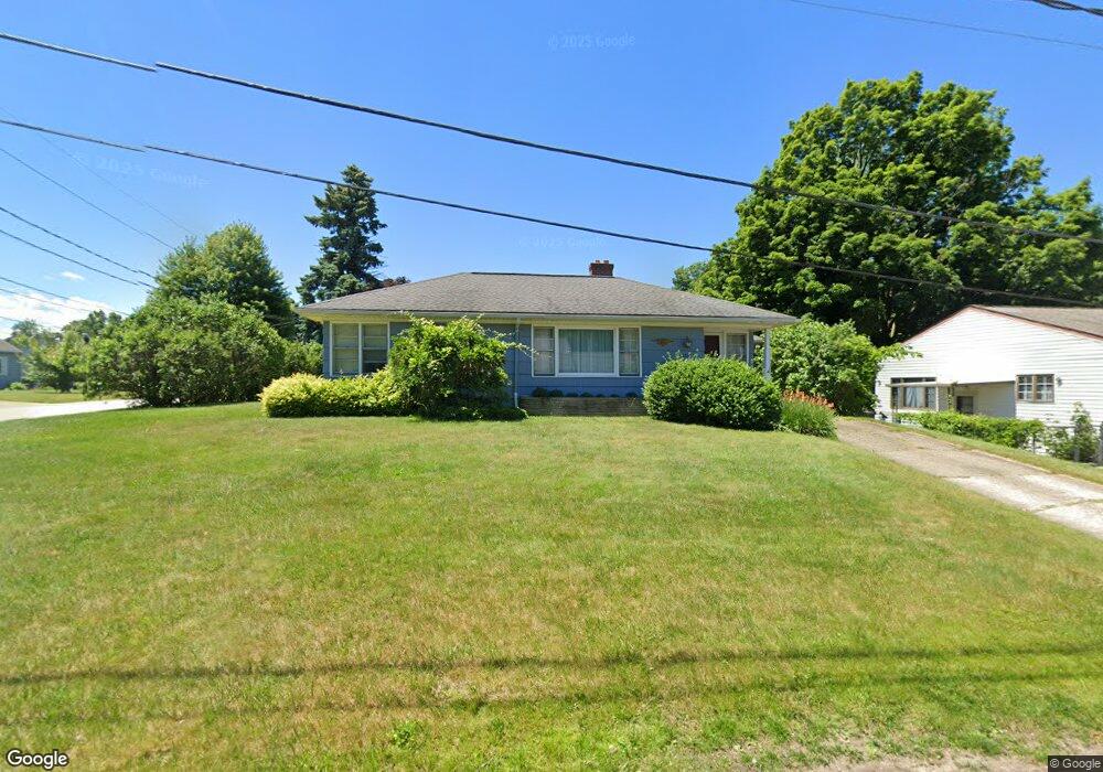 2720 Ridge Blvd, Erie, PA 16506 - photo 1