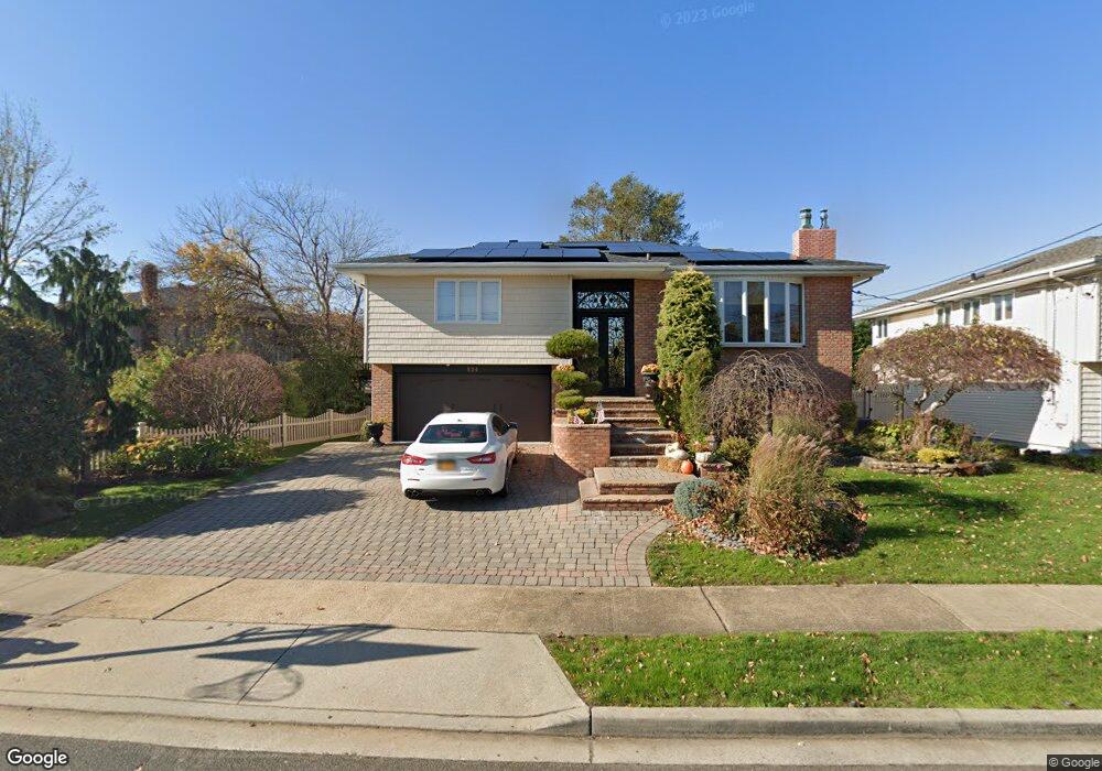 524 Links Dr E, Oceanside, NY 11572 - photo 1