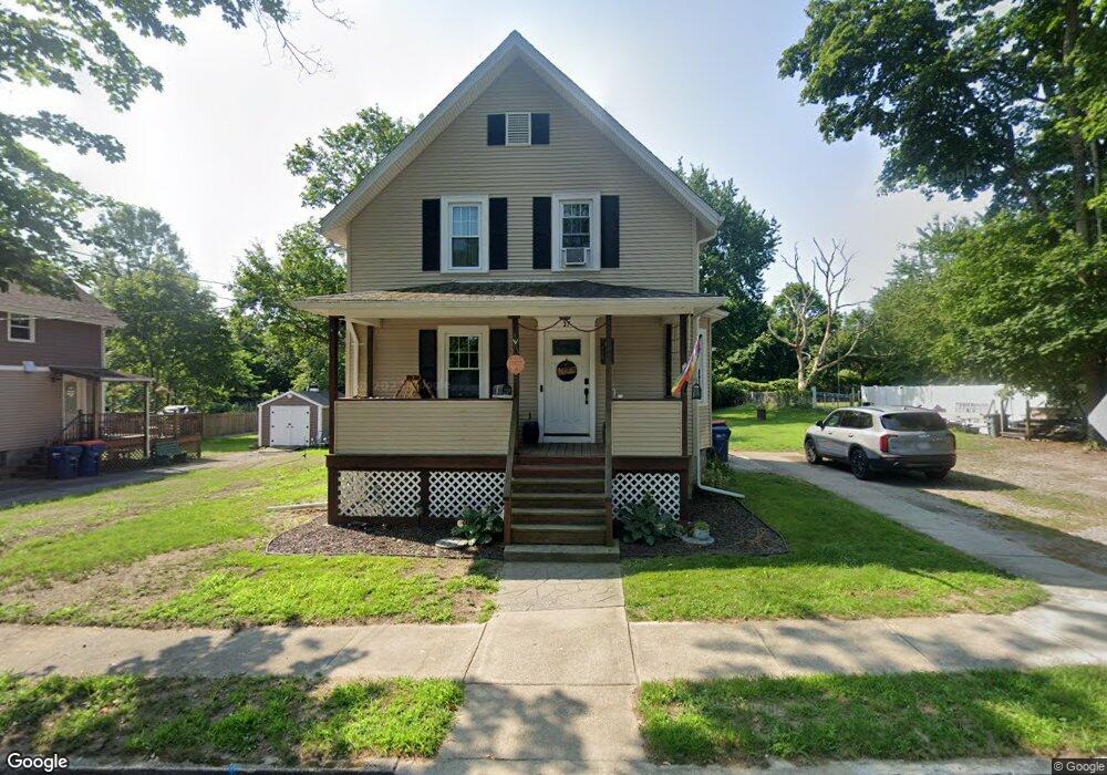 37 Wilding St, Fairhaven, MA 02719 - photo 1