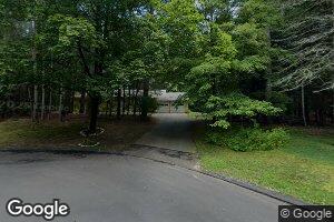 56 Farmstead Ln, West Simsbury, CT 06092