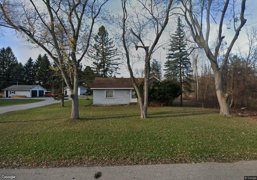 2060 Yeager St, Port Huron, MI 48060 - photo 1