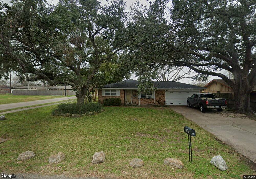 1218 Connie St, Alvin, TX 77511 - photo 1