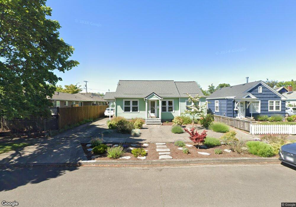 1577 W 11th Alley, Eugene, OR 97402 - photo 1