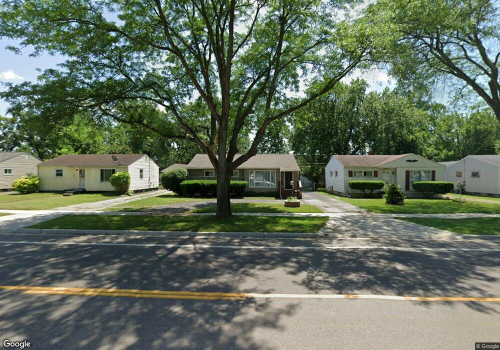 816 E Atherton Rd, Flint, MI 48507 - photo 1