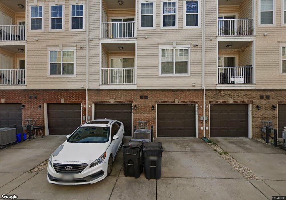 43497 Town Gate Square unit 43497, Chantilly, VA 20152 - photo 1
