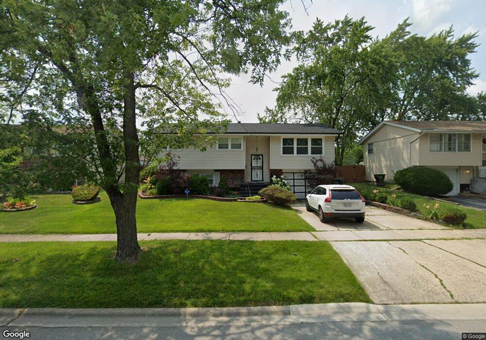 17108 Magnolia Dr, Hazel Crest, IL 60429 - photo 1