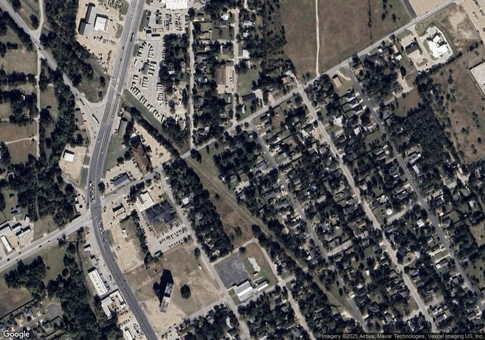 305 Crane Ave, Cleburne, TX 76031 - photo 1