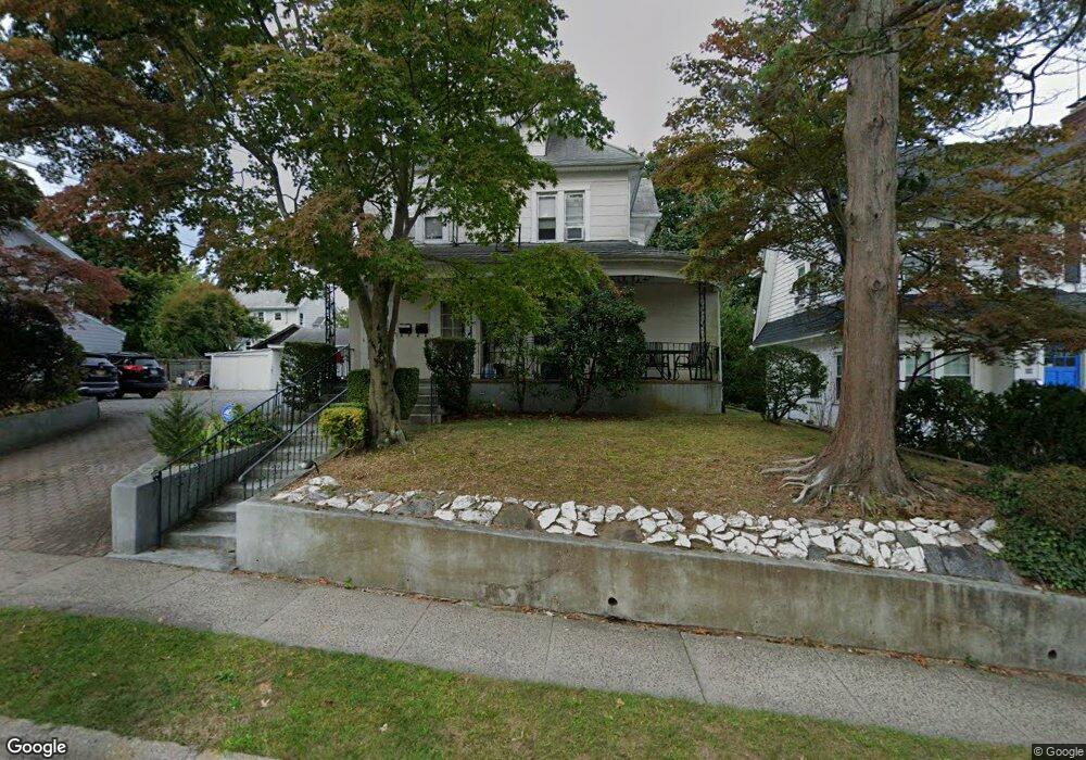 40 Belleview Ave, Port Washington, NY 11050 - photo 1