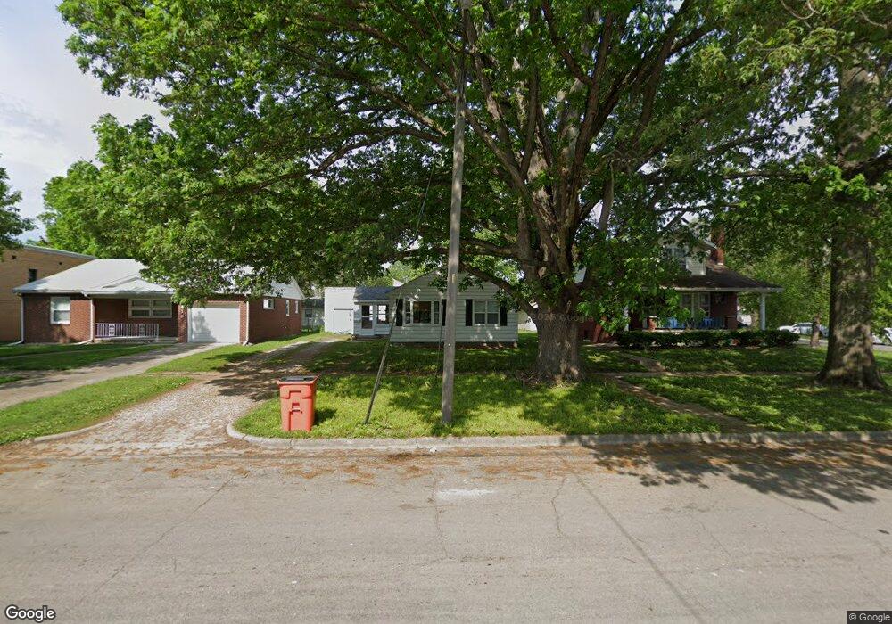 417 N 21st St, Mattoon, IL 61938 - photo 1
