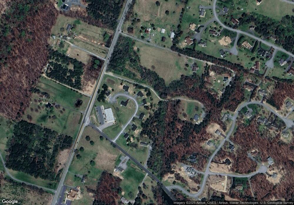 90 Ashton Cir, Berkeley Springs, WV 25411 - photo 1