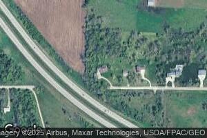 3711 Oliphant Ln, Center Point, IA 52213