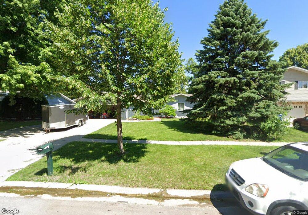 78 N Woodcrest Dr N, Fargo, ND 58102 - photo 1