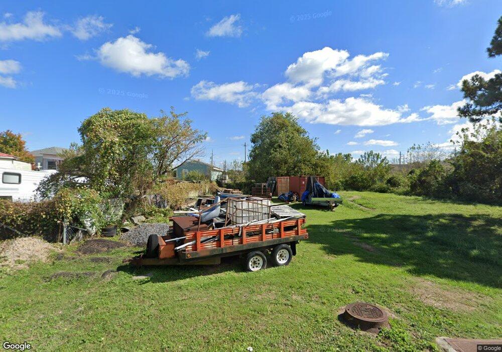 3233 Clouet St, New Orleans, LA 70126 - photo 1