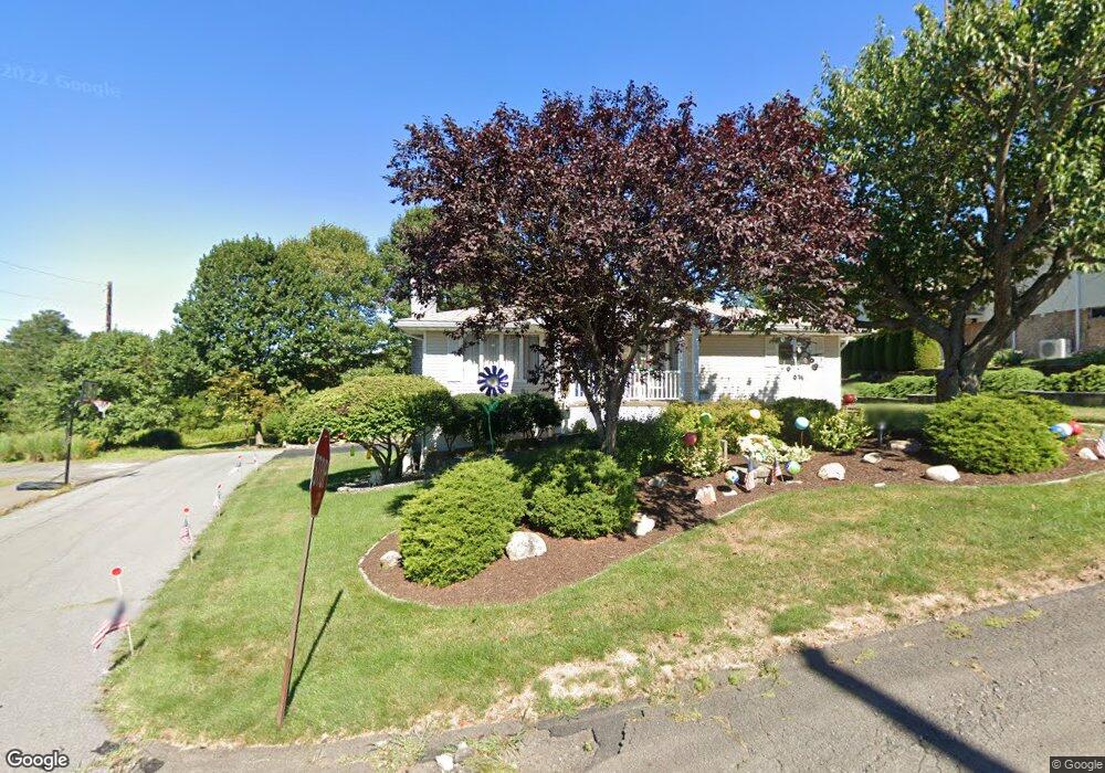 706 W Hospital St, Taylor, PA 18517 - photo 1