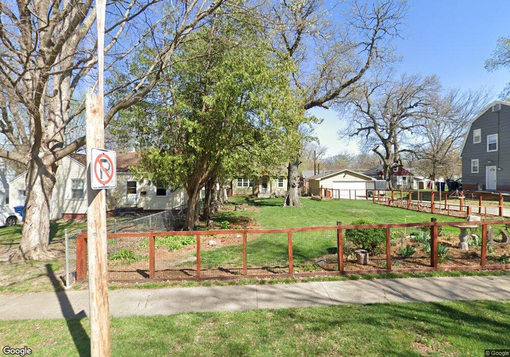 2615 35th St, Des Moines, IA 50310 - photo 1