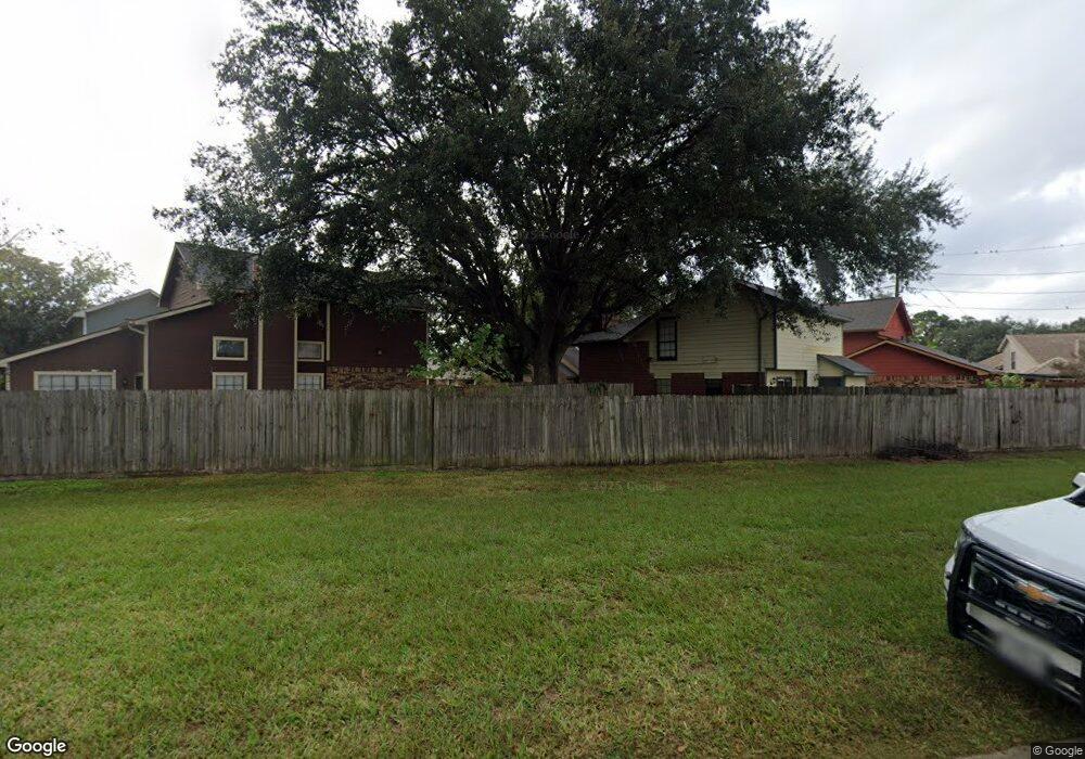 18 Regency Ln, Houston, TX 77088 - photo 1