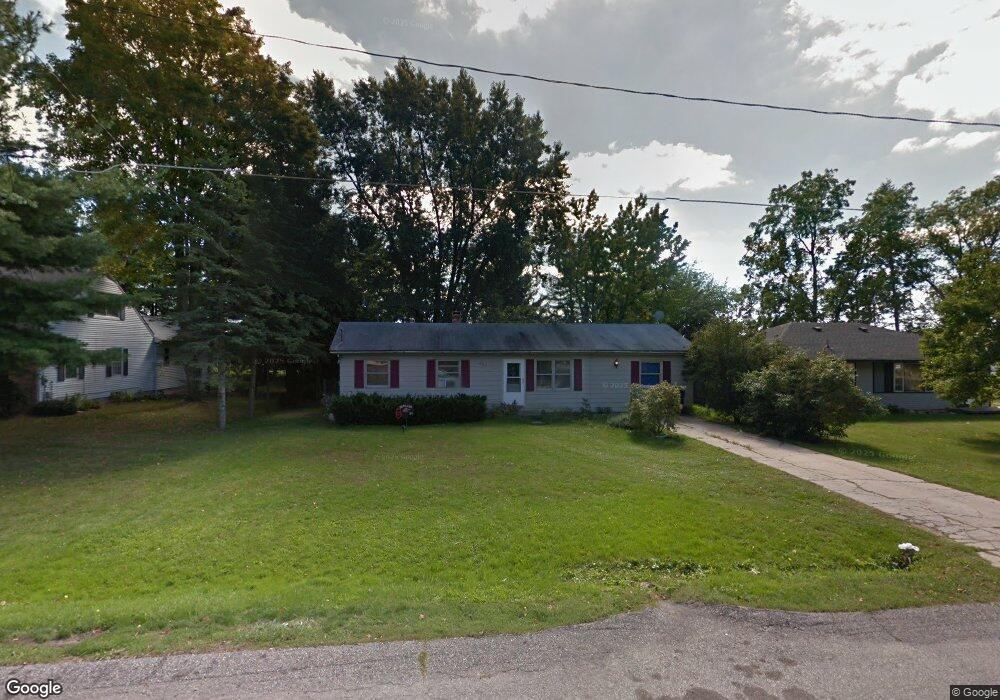 262 Jeffery St, Cedar Springs, MI 49319 - photo 1