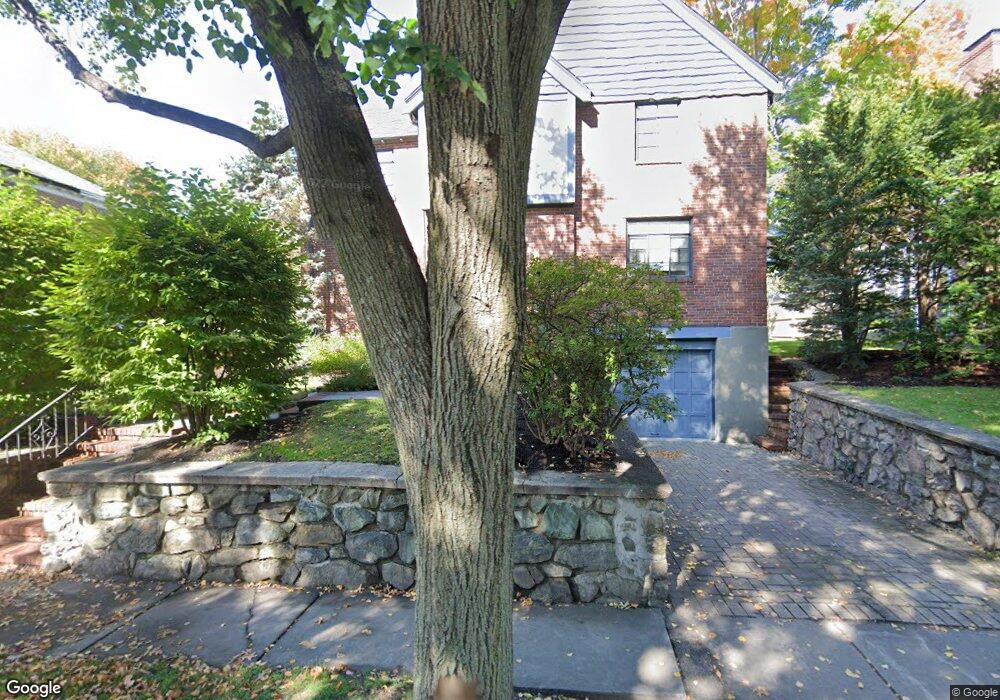 61 Welland Rd, Brookline, MA 02445 - photo 1