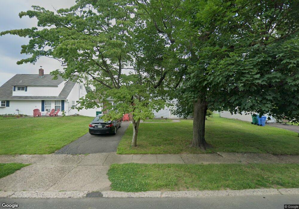 31 Goodrock Rd, Levittown, PA 19057 - photo 1