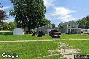 115 S Center St, Oneida, IL 61467