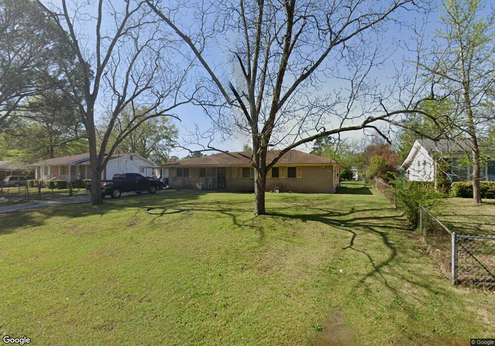 2262 Robin Hood Rd, Macon, GA 31206 - photo 1