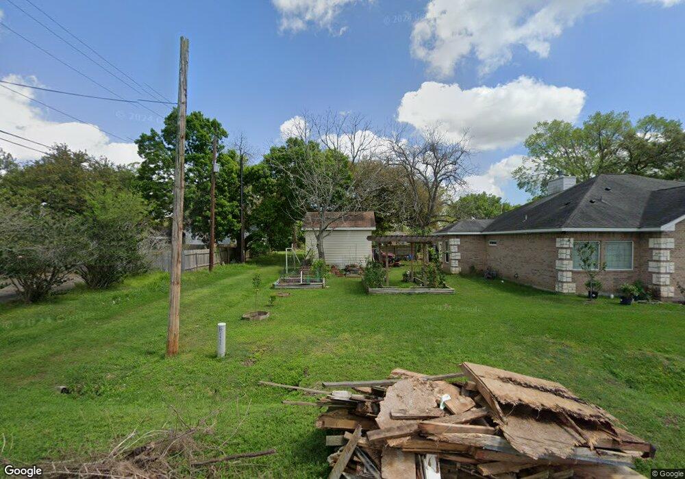 2601 3rd St, Bay City, TX 77414 - photo 1