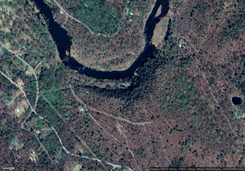 444 Rockcliff Ln, Great Cacapon, WV 25422 - photo 1